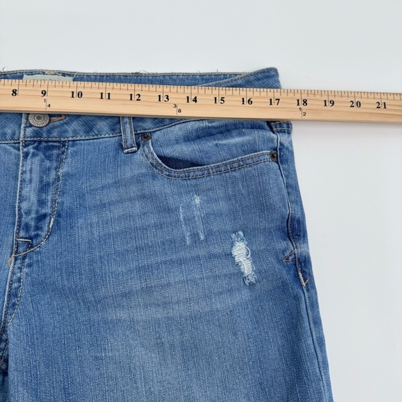 Aeropostale Jeans Women 13/14 Chelsea Bootcut Light Wash Denim Distressed 34x28 - Picture 8 of 11